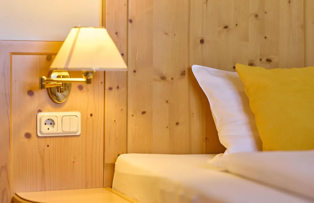 Airport-Hotel Fortuna-1